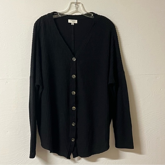 Umgee Black Button Front Oversized Top Women’s Size Small - Picture 1 of 6